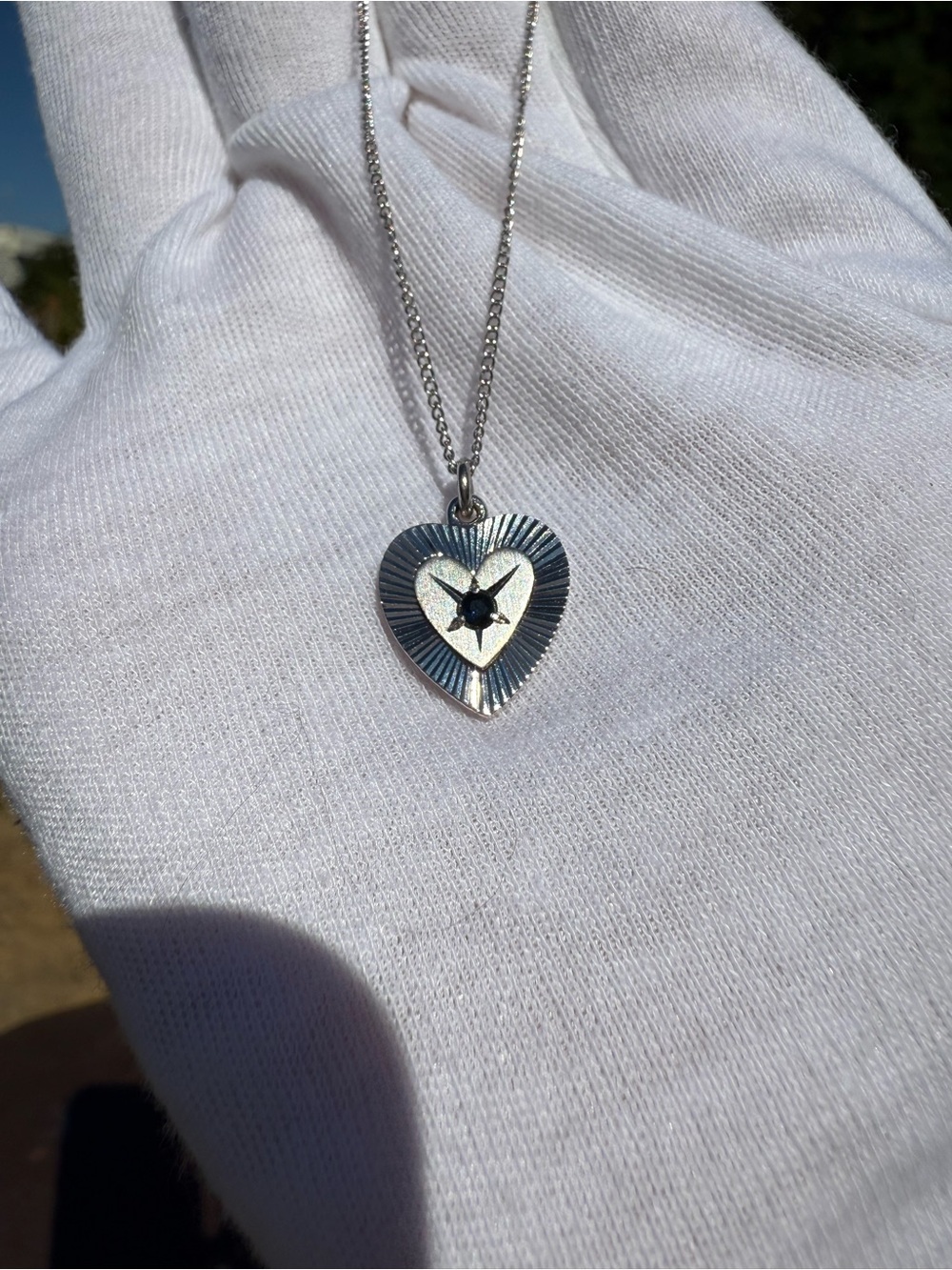 ✨ Sterling Silver Celestial Starburst Textured Heart Pendant Necklace ✨ - Picture 13 of 14
